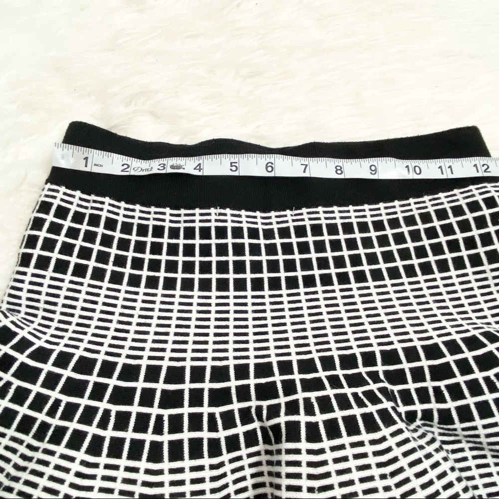 FOREVER 21 Black and White Peplum Mini Skirt - Picture 2 of 4